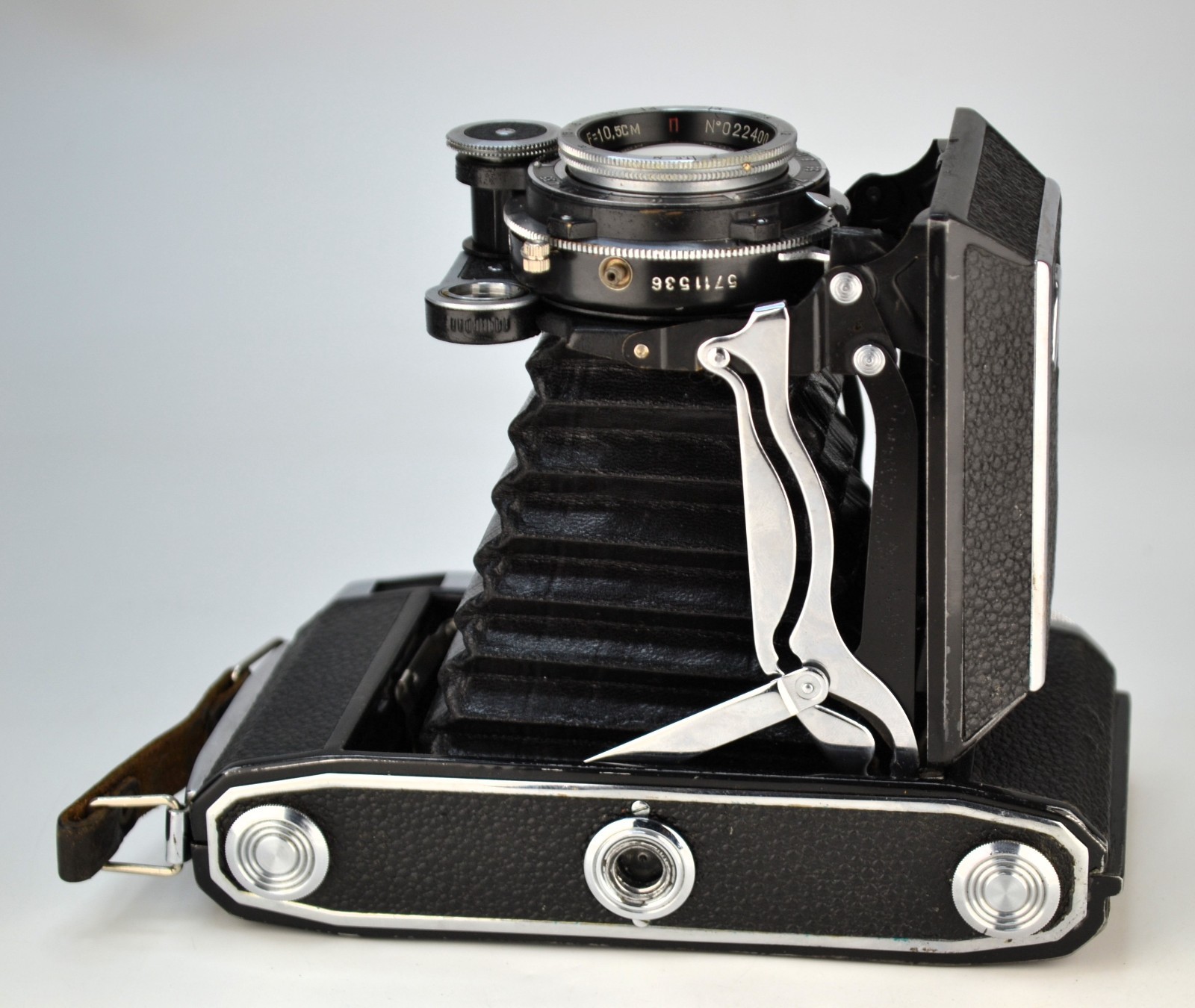 FULLY SERVICED! 1957 SOVIET USSR MOSKVA-5 6×6 MEDIUM FORMAT CAMERA (ITEM №12)
