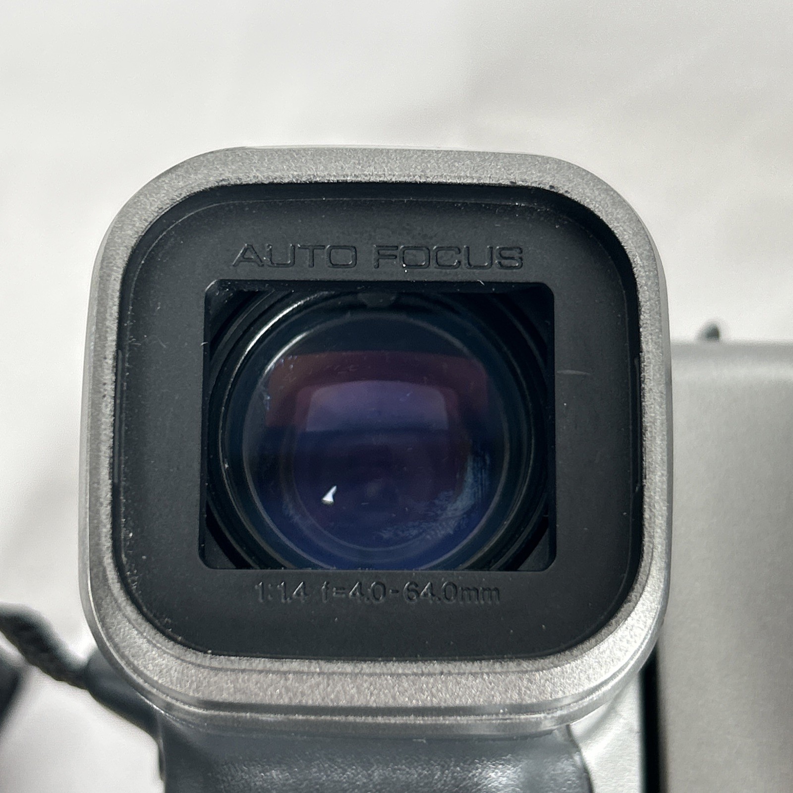 Sharp VL-E650U Viewcam Camcorder With Remote Charger And Carry Bag