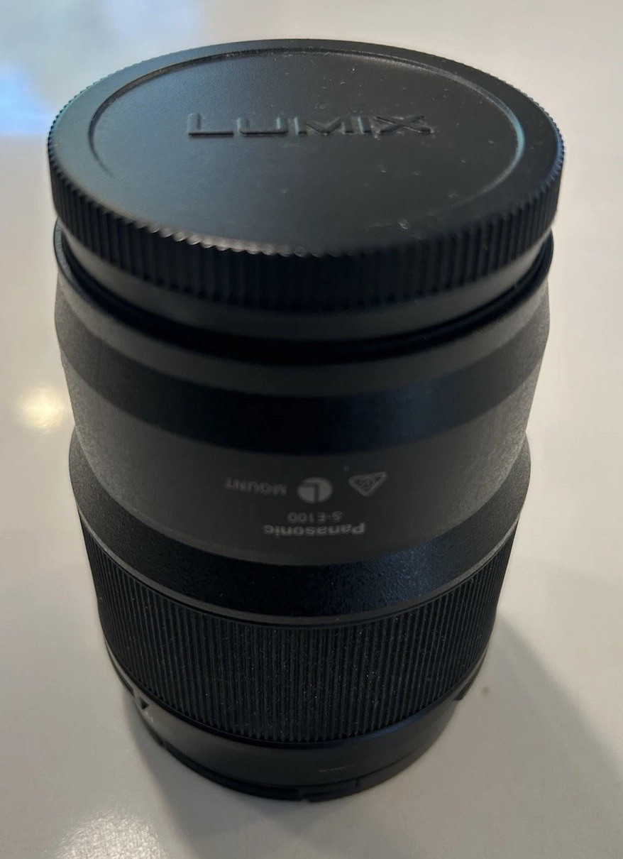 Panasonic LUMIX S 100mm f/2.8 MACRO L-Mount Lens + Box/Soft Case/Hood/Both Caps