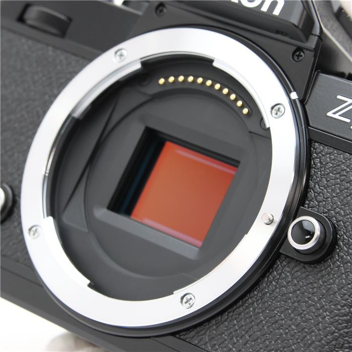Nikon Z fc Black + Z 28mm F/2.8 Lens Kit #326 -Near Mint-