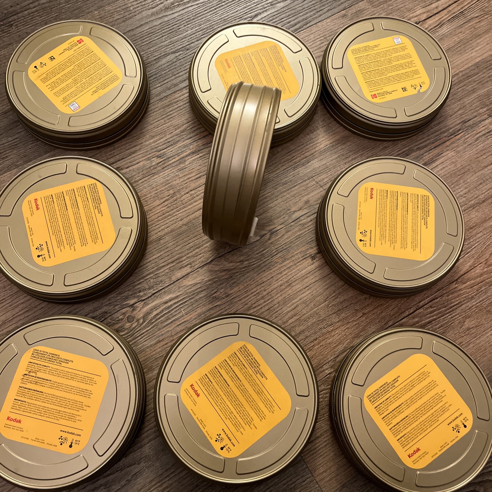 4 Kodak Lot Gold /Silver Alias, Numbers 7.1″ x 1 3/4″Metal 35MM Film Cans