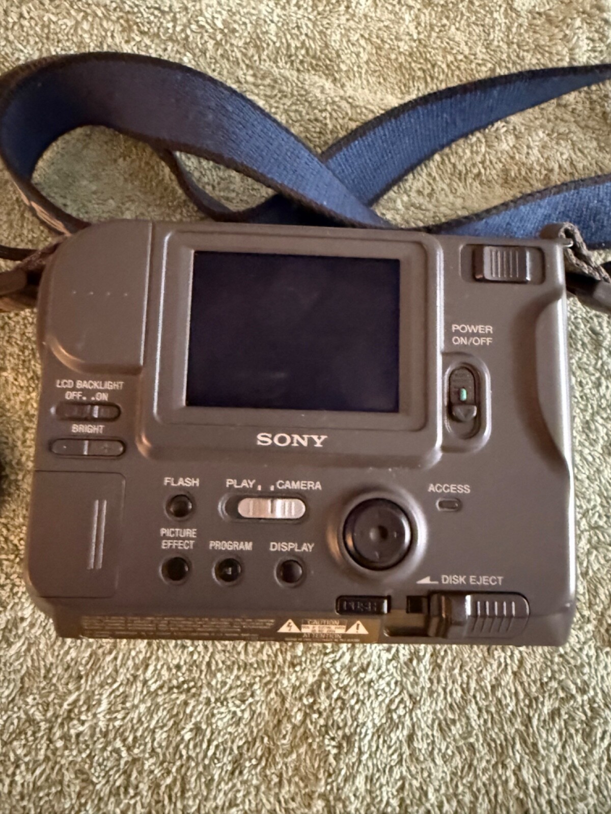 Sony Digital Mavica 10 X Optical Zoom Color Grey ( Model: MVC- FD71 )