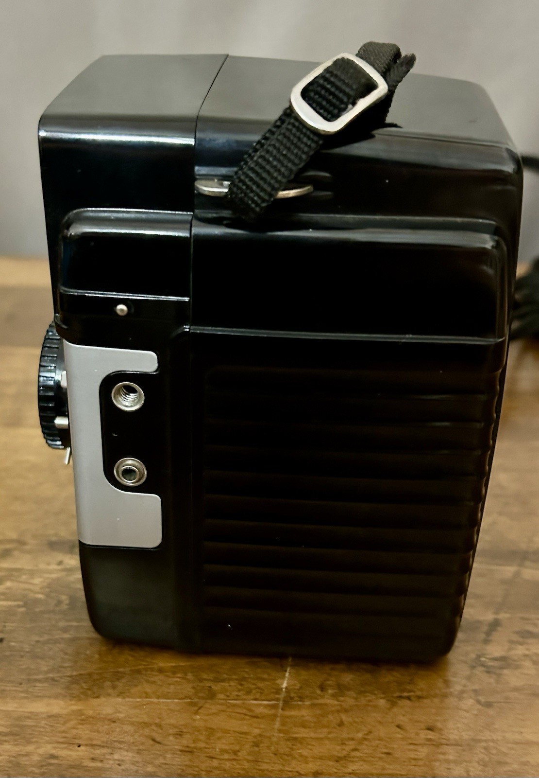 Vintage 1950s Kodak Brownie Bull’s-Eye 620 Camera WITH Vintage Film Spool