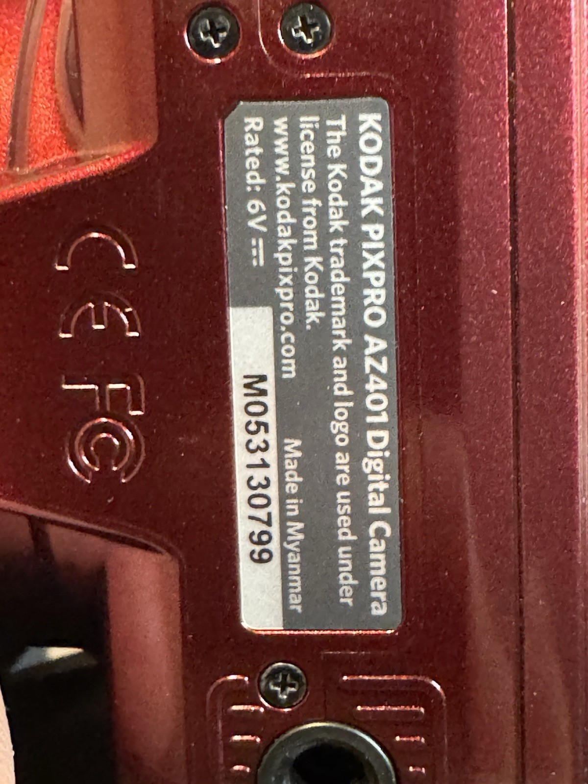 Kodak PIXPRO AZ401 16MP Digital Camera 40X Zoom Red w/ Case SD Cards Tripod