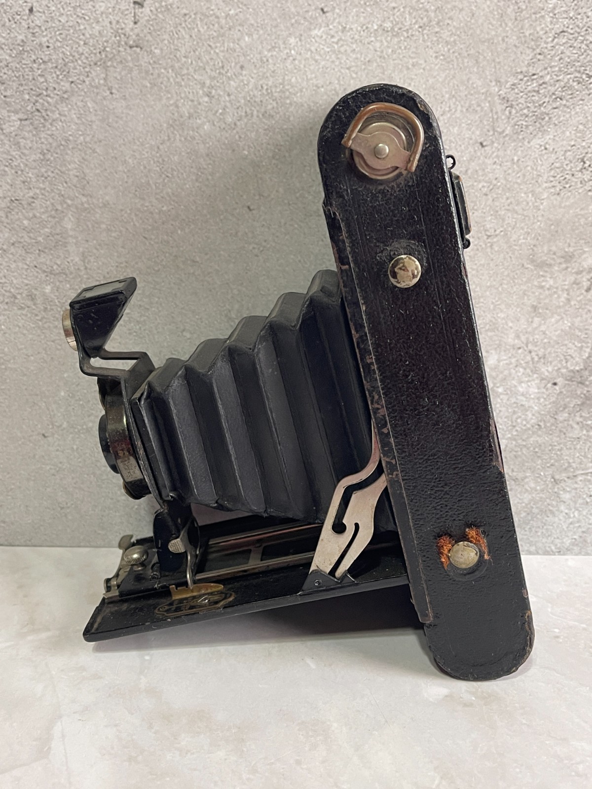 Kodak No. 2A Folding Autographic Brownie – 100 Years Old! Perfect display piece!