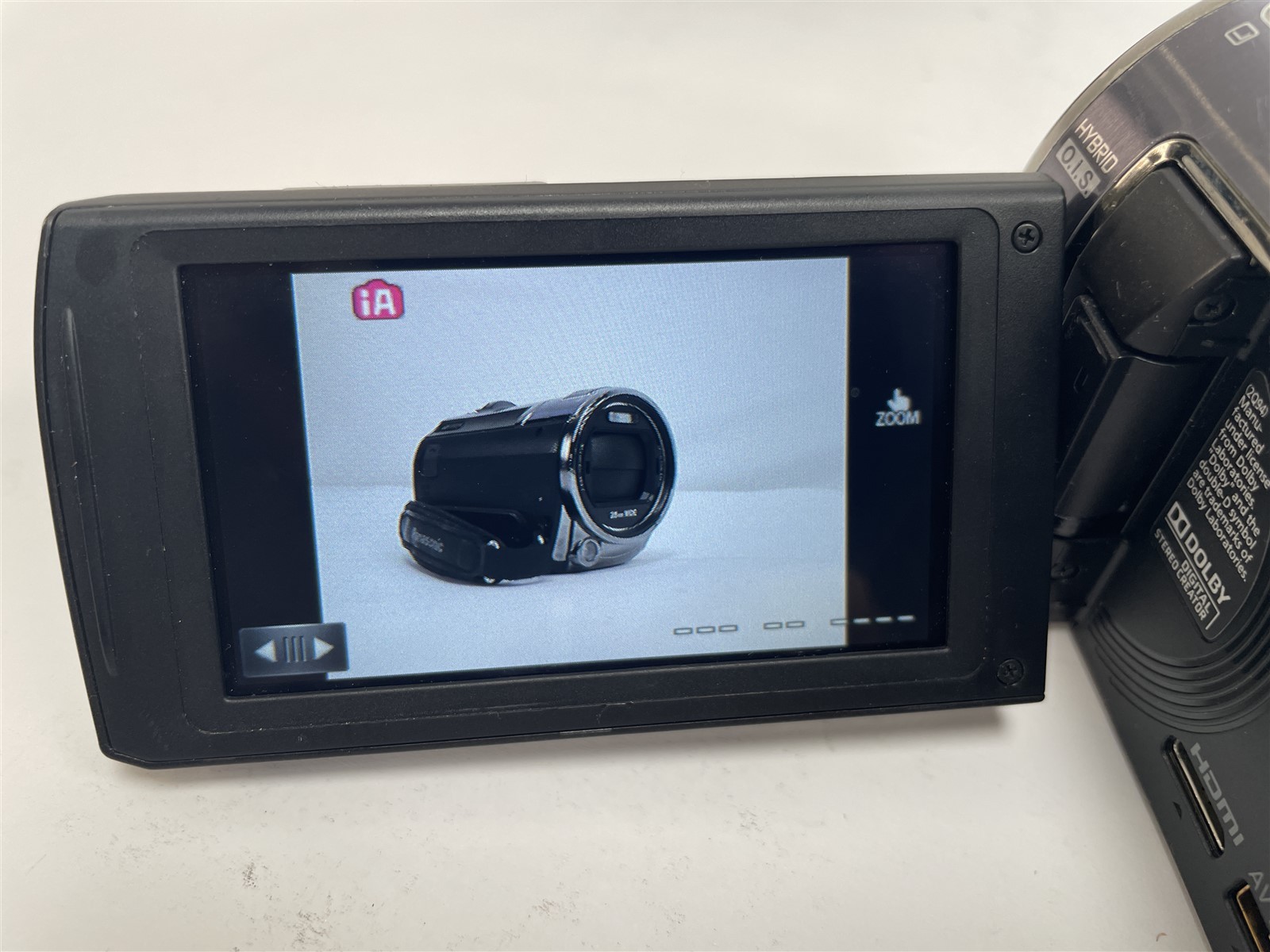 Panasonic HC-V700 46x Zoom Full HD Digital Video Camera Camcorder w/ Battery
