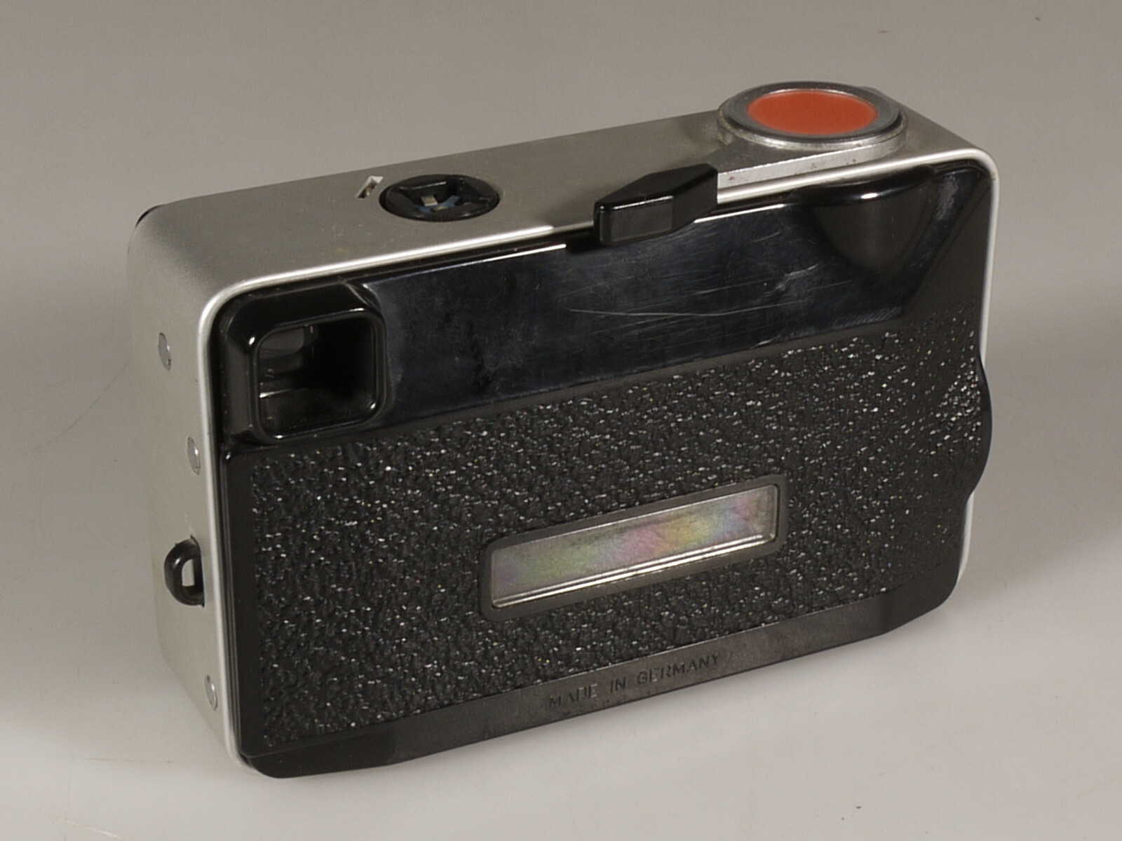 PRL) AGFA AGFAMATIC SENSOR 300 COMPACT CAMERA COLOR AGNAR 1:8/44 PARATRONIC