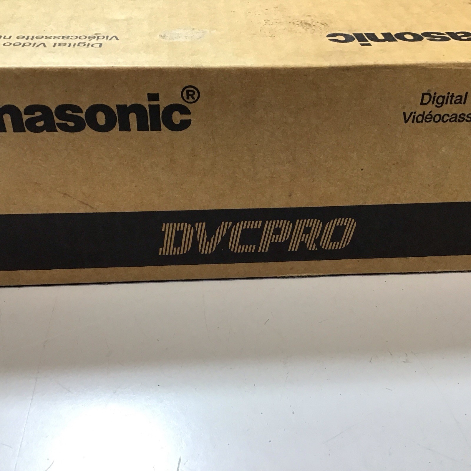 BOX OF 10 Panasonic DVCPRO AJ-P33MP Digital Video Cassettes Tapes 33min New