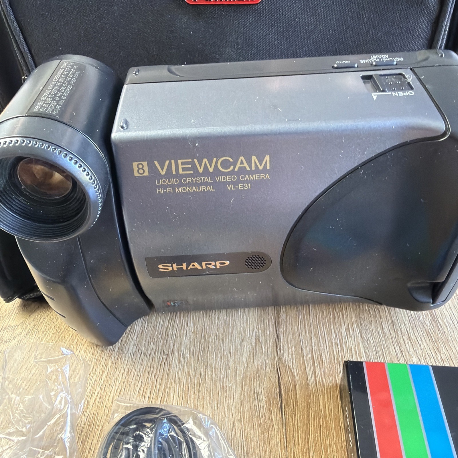 Sharp Viewcam VL-E31 & new tapes Pullman large bag instructions untested l@@k!