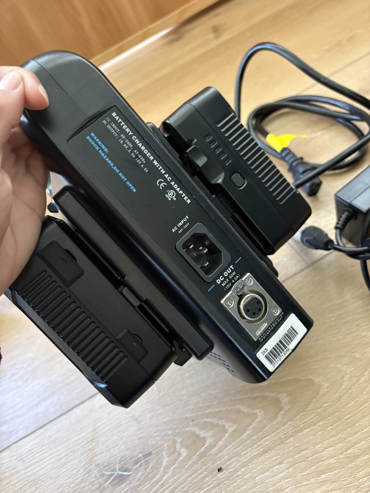 IndiPRO 2x Micro-Series 98Wh Li-Ion V-Mount Batteries w/ Dual V-Mount Batt. Kit