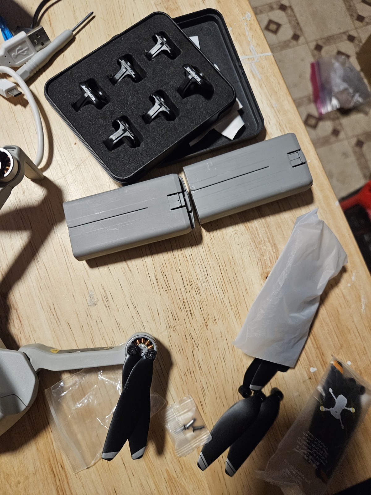 DJI Mini SE Drone Combo with Box and Charger Excellent Condition Unbound