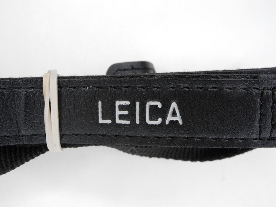 Leica 9/16″ Camera Neck Strap w/ Metal Rings Included with D-LUX 7 (Fits Others)