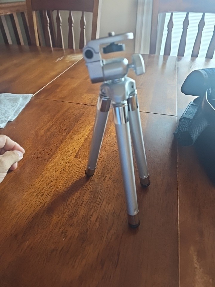 Sharp Viewcam VL-A10U Video8 8mm Camcorder No battery. Untested