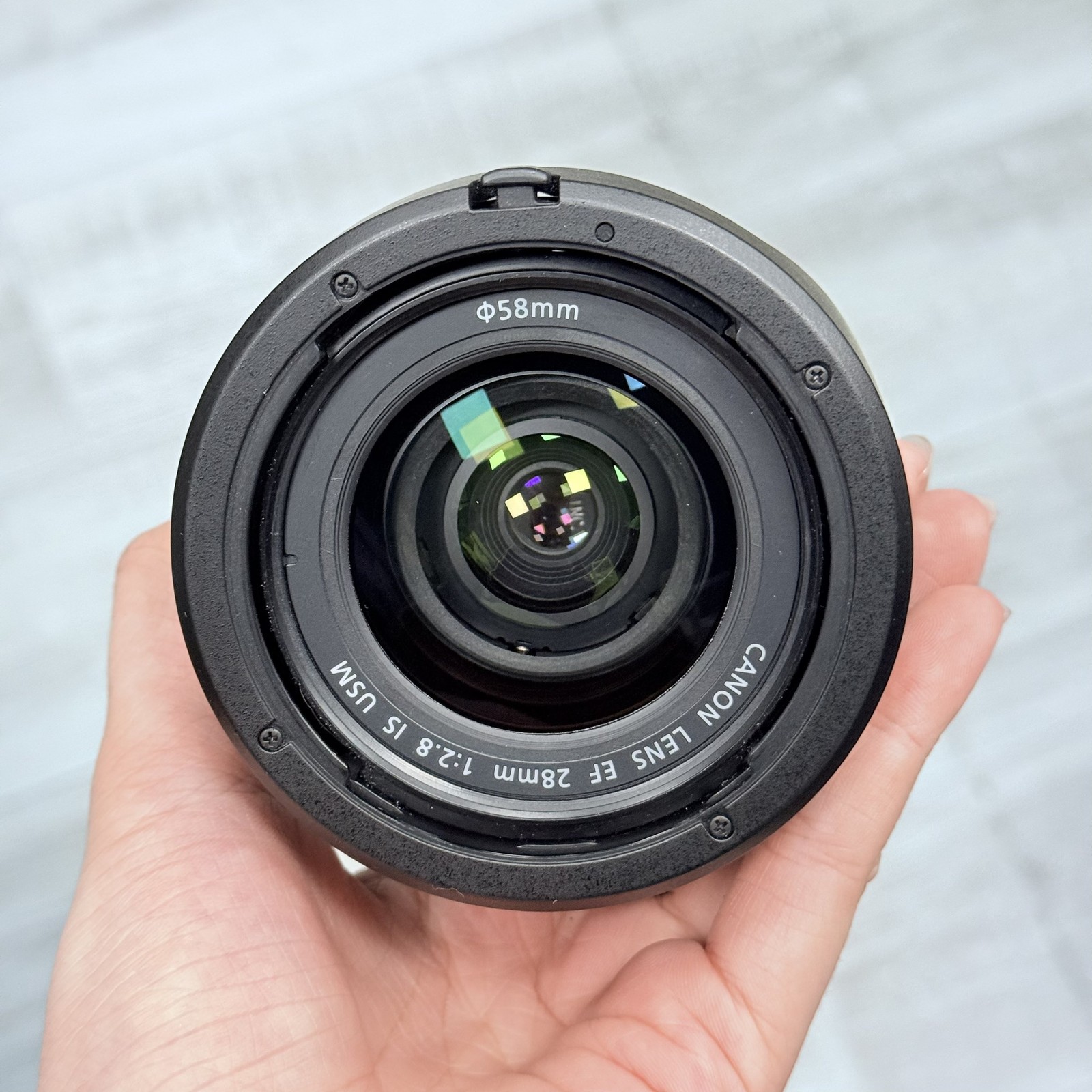 CANON EF 28MM f/2.8 IS USM LENS Lens Is Perfect Condition Black 95%new 100%work