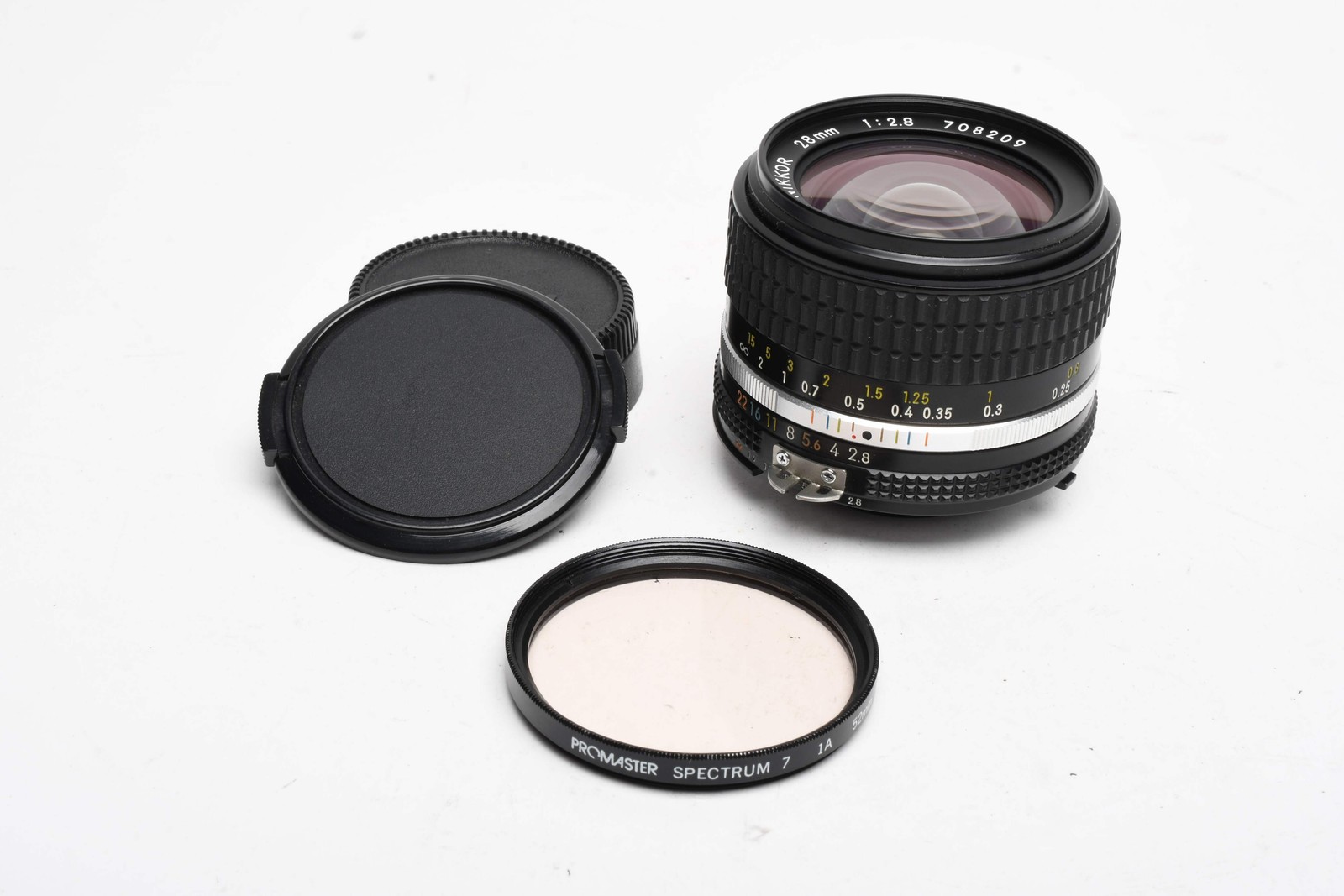 Nikon Nikkor 28mm f2.8 AIS mount lens, caps, 1A, nice & clean, Sharp!