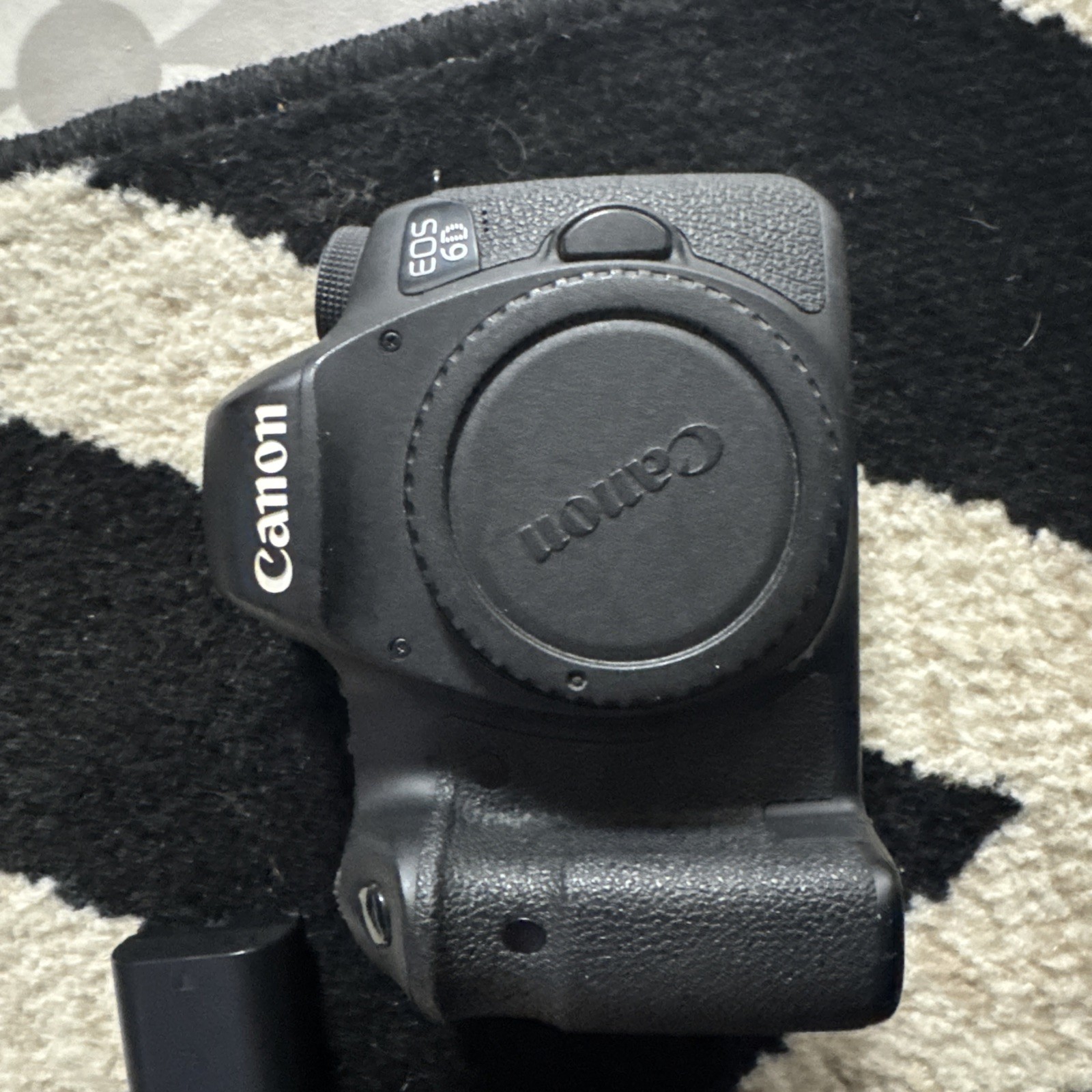 Canon EOS 6D 20.2MP Digital SLR Camera – W/Battery And Charger