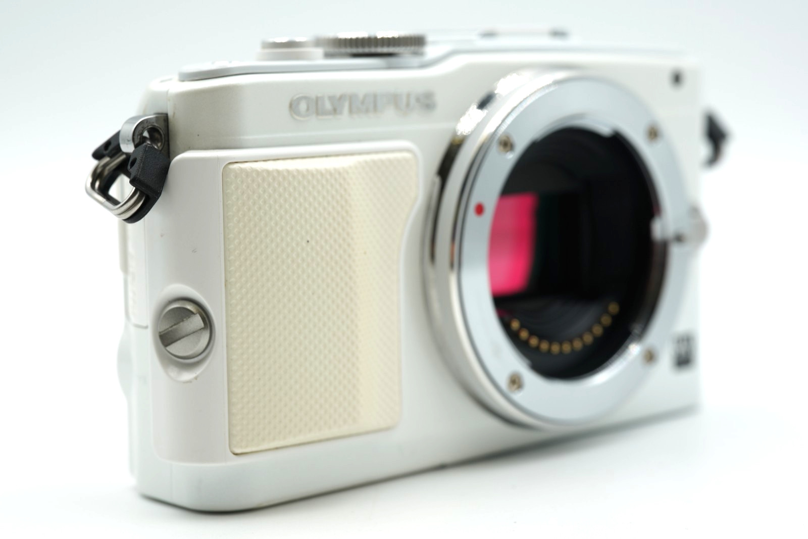 [US DUTY PAID] Olympus Pen Lite E-PL6 16.0MP white Body Only [SC 1712] #001