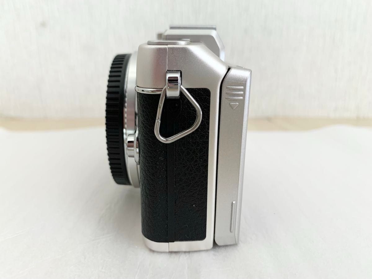 OLYMPUS PEN Lite E-PL7 Double Zoom Kit Silver Mirrorless Lens Camera Olympus
