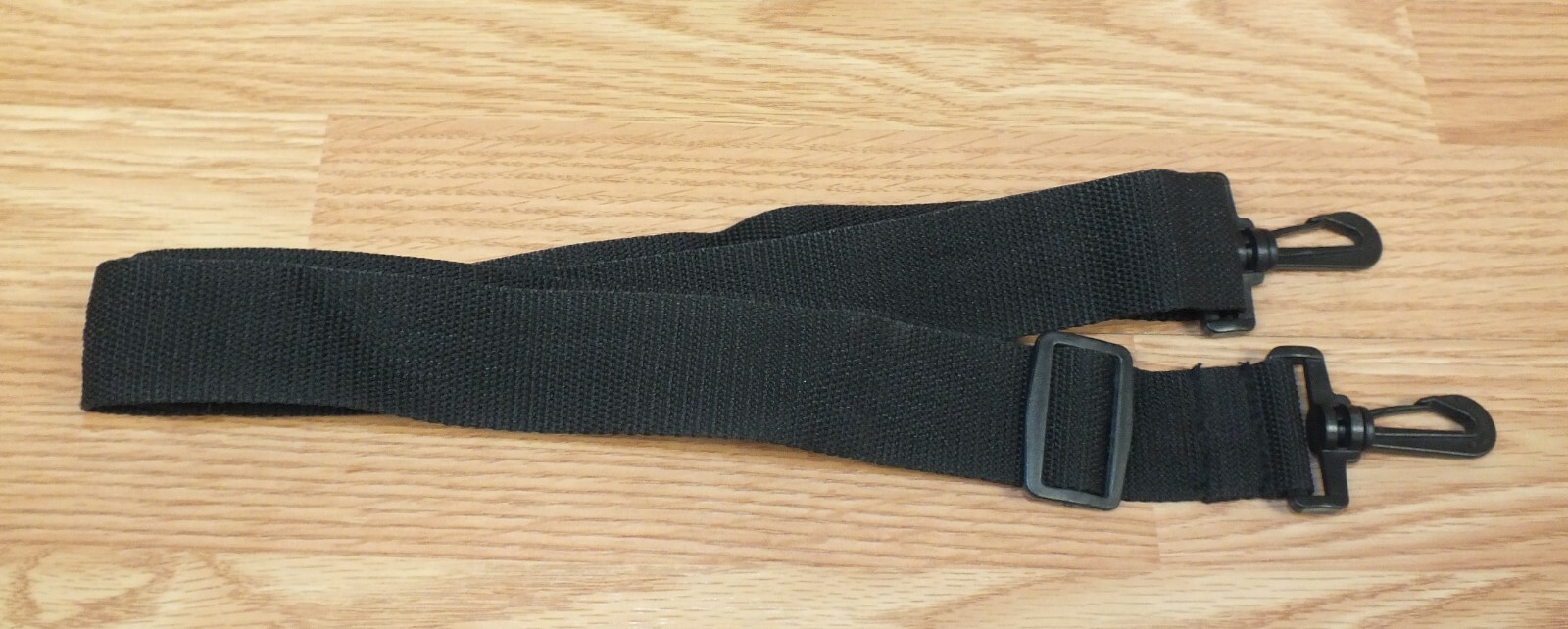 Unbranded / Generic Solid Black Clip On Adjustable Camera Strap Only **READ**