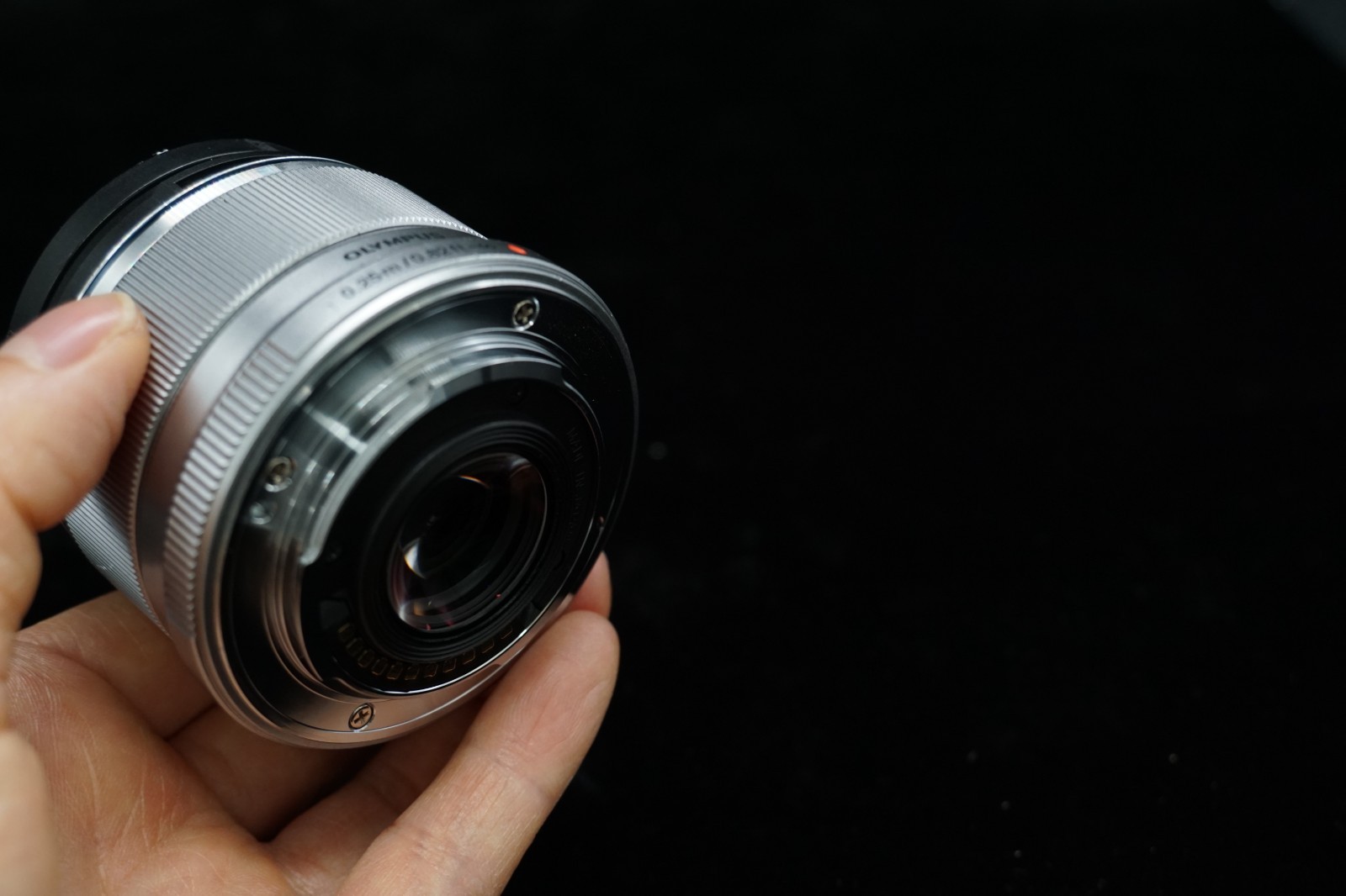 [US Duty Paid] OLYMPUS M.ZUIKO 25mm F/1.8 Silver Lens for Micro Four Thirds 9069