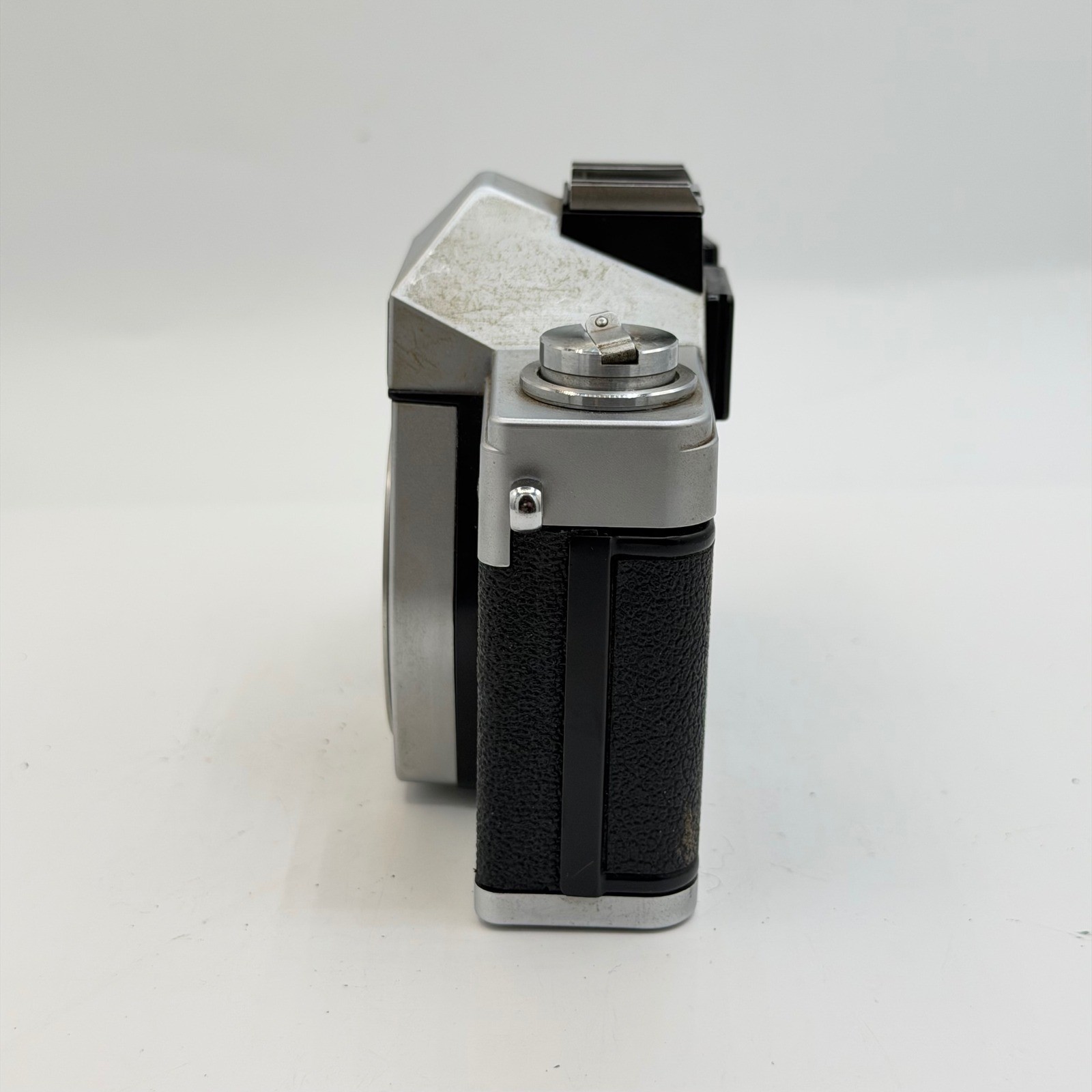 Praktica LTL 3 35mm SLR Film Camera Body Silver Black M42 Mount Vintage