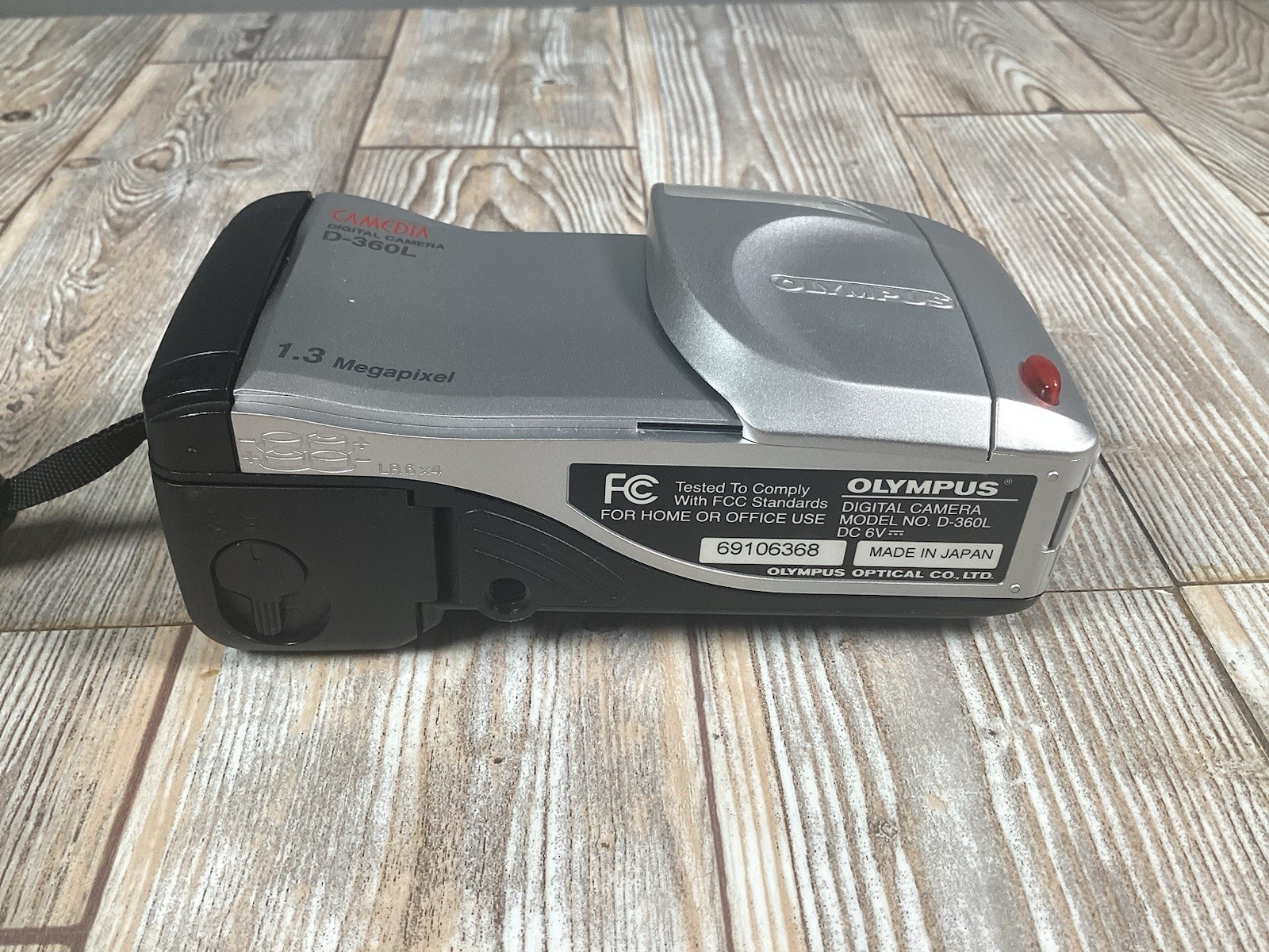 Olympus Digital Camera Model No D-360L – 1.3 Megapixel – Part Working Read Desc