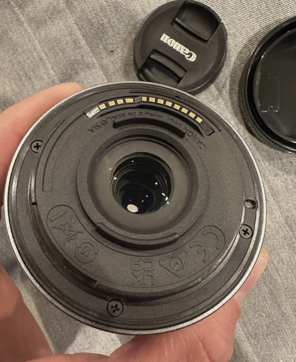 Canon RF-S 10-18mm F/4.5-6.3 IS STM Lightweight Zoom Lens for APS-C RF-S Mount