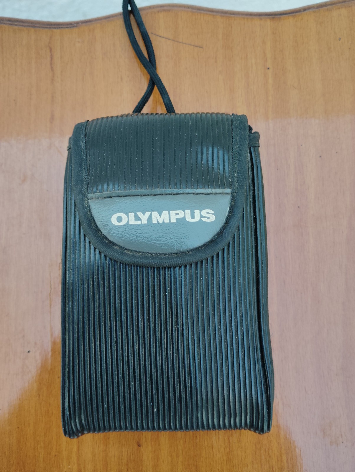 Olympus Shoot and GO vintage camera.N/A for US