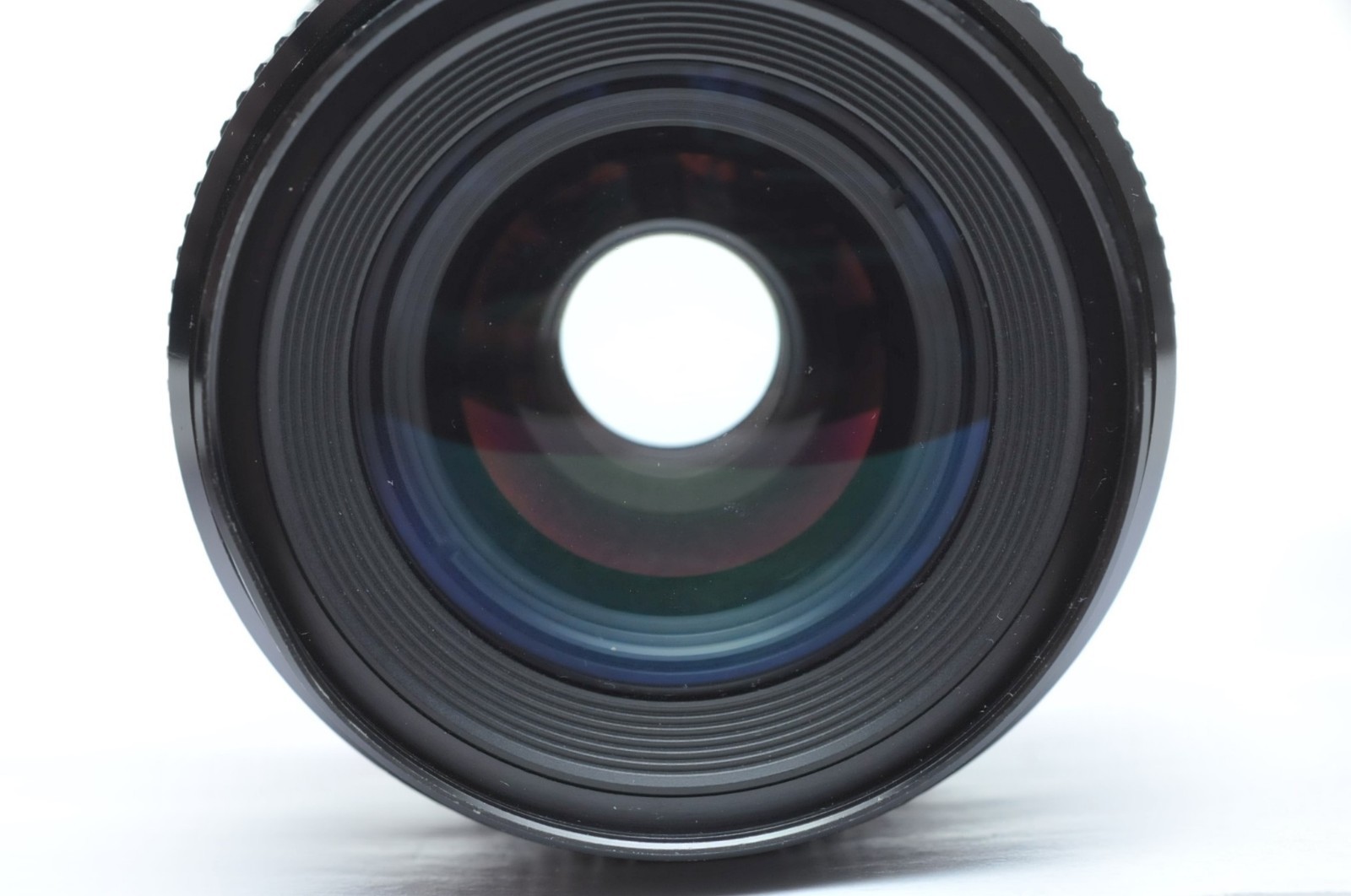 Kiron 28mm f/2 MD