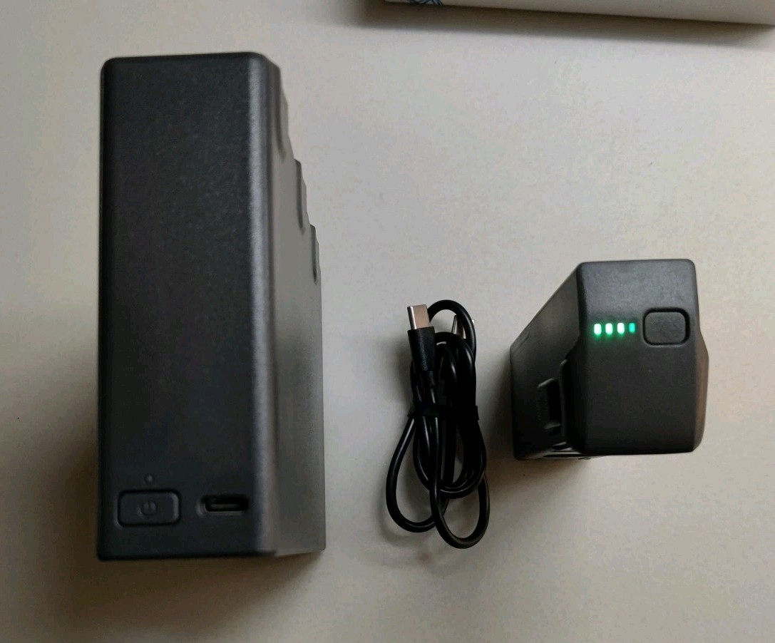One Intelligent Flight Battery with 2 Way Charging Hub for DJI Avata 2