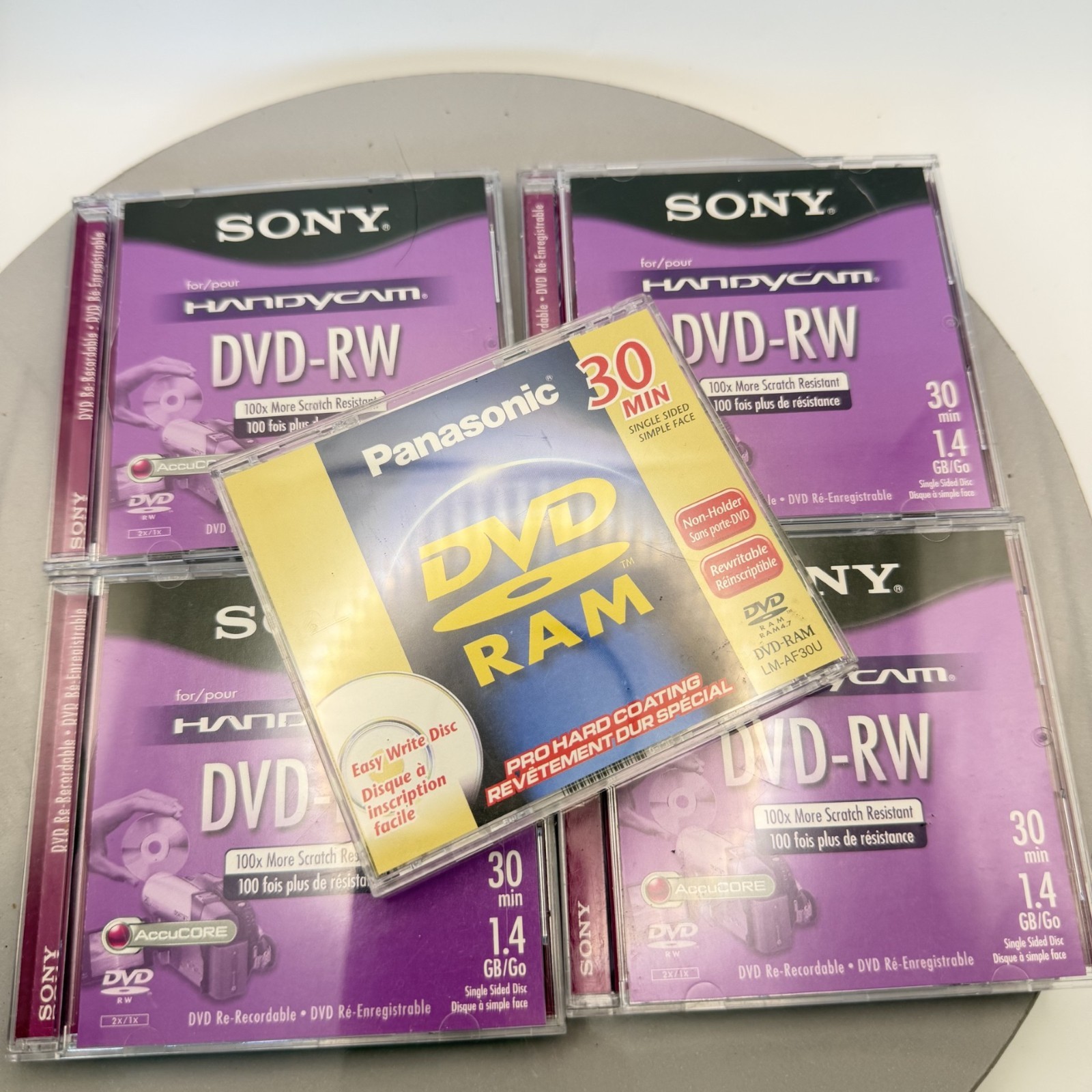 Panasonic Palmcorder MultiCam VDR-D105 DVD Camcorder Charger Discs Manual Works