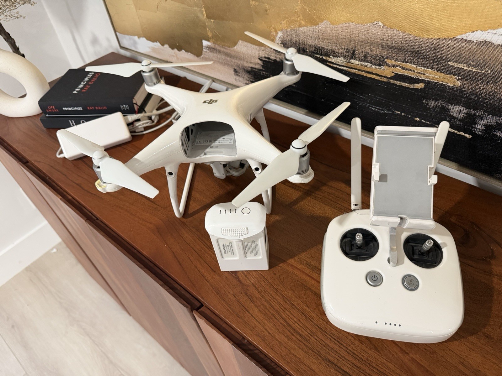 DJI Phantom 4 Drone – White (PHANTOM4)