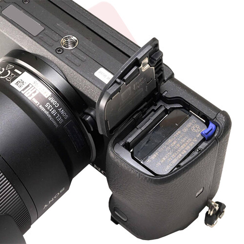 2 EN-EL14a Lithium Ion Battery Packs for Nikon D5500 D5300 D5200 D5100