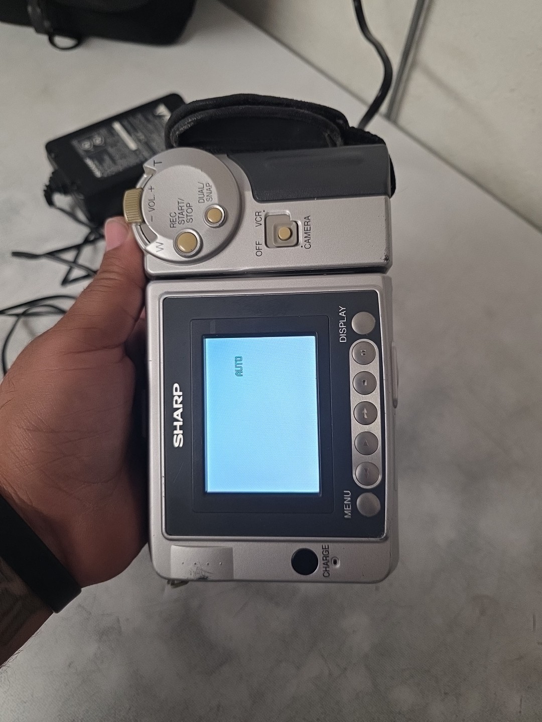 Sharp Viewcam VL-AH151U Hi-8 Camcorder w/ Power Cord & Case Powers On