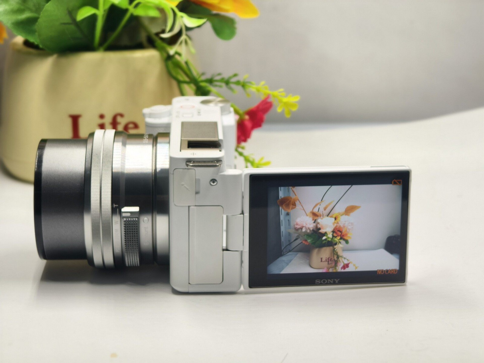Sony Alpha ZV-E10 Mirrorless Vlog Camera 4K Video Recording Built-in Wi-Fi