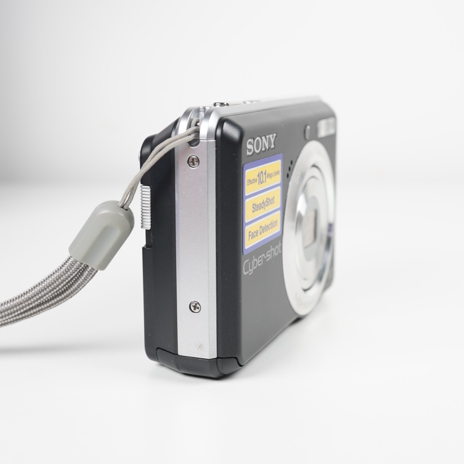 SONY CYBERSHOT DSC-S930 10.1MP Compact Digital Camera – AA Battery