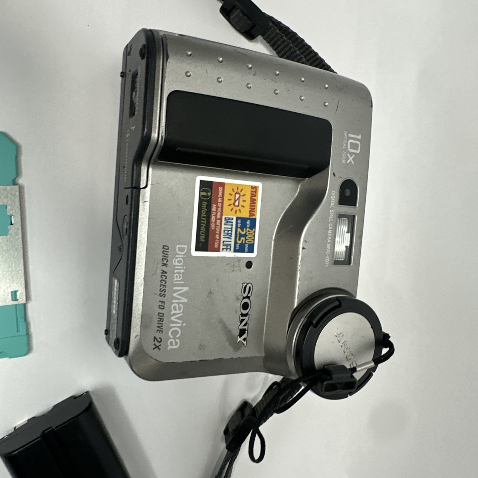 Vintage Sony Digital Mavica MVC-FD71 With Floppy Disk And Battery No Flash