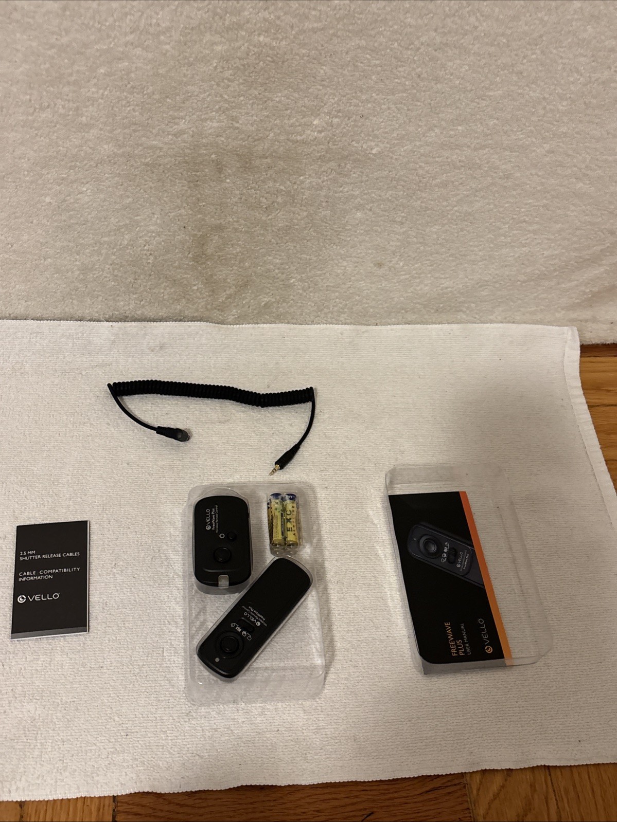 Vello FreeWave Plus RWII-N Wireless Remote Shutter Release for Nikon 10 pin NEW
