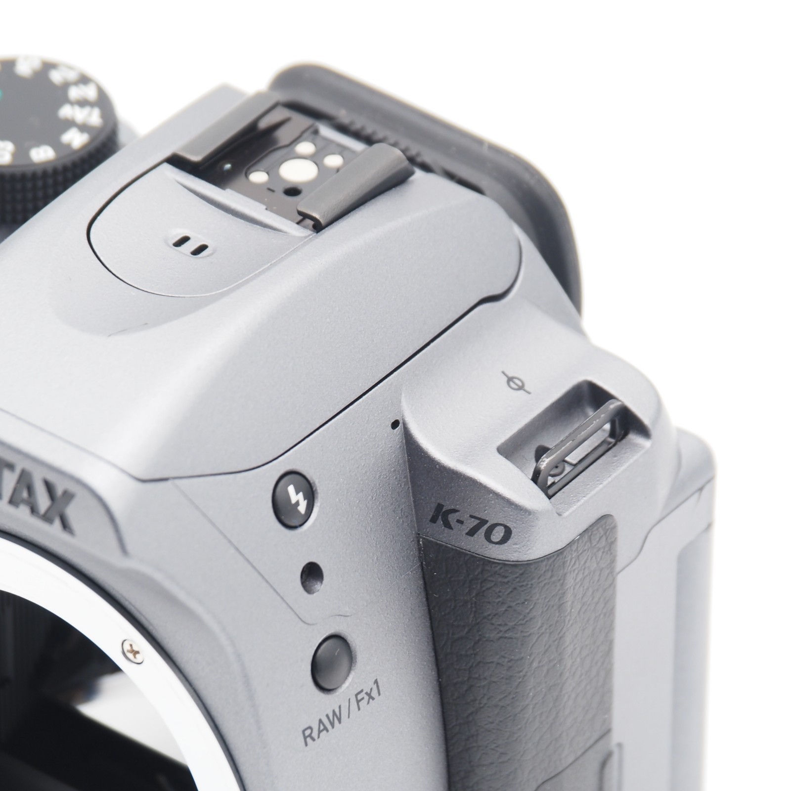 [A Top Mint] PENTAX K-70 Silver 24.0 MP Digital SLR Camera w/Box From JAPAN 9766