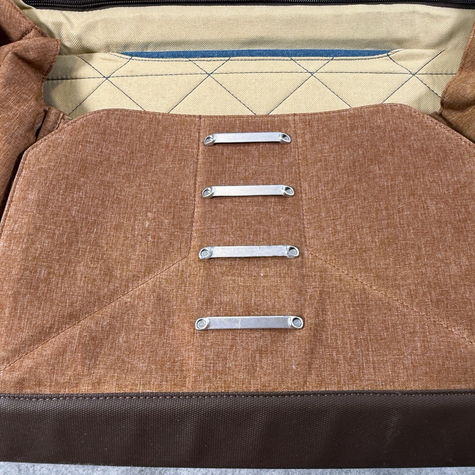 Peak Design The Everyday Messenger 15″ Camera Laptop Work Bag Brown
