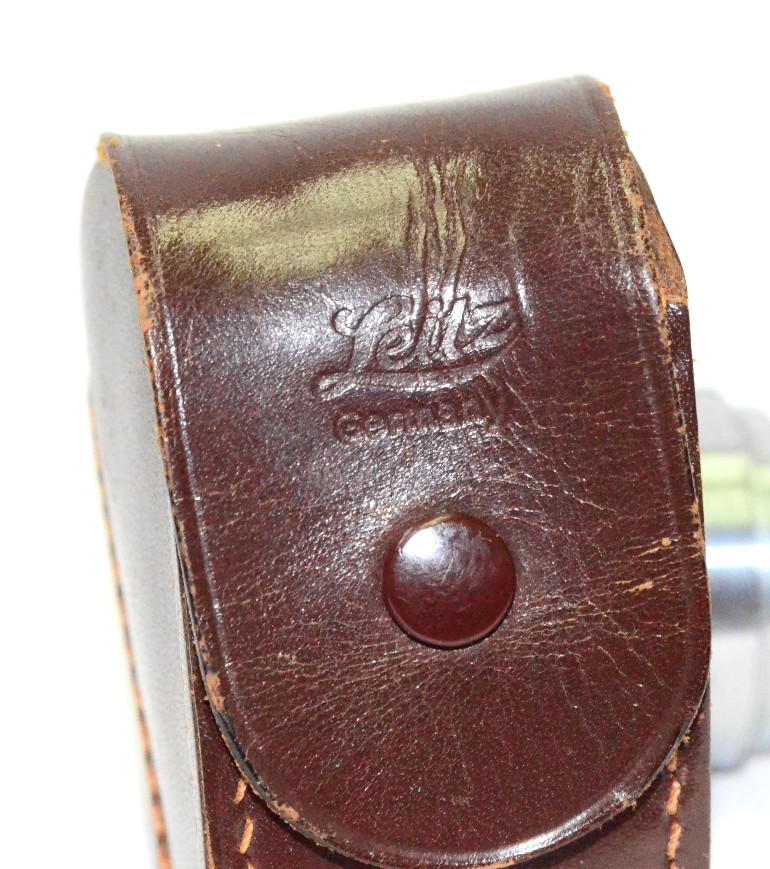 Leica VIDOM 3.5-13.5cm Universal View Finder in Leitz Leather Case