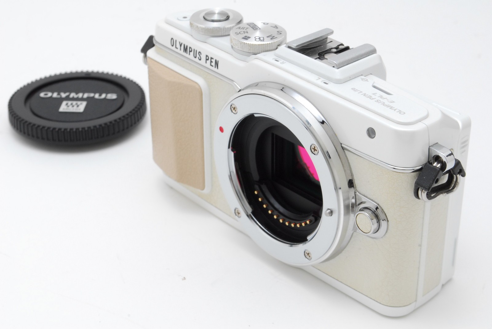 [MINT w/Box] Olympus PEN Lite E-PL7 16.1MP Digital Camera 2844 Shots! From JAPAN