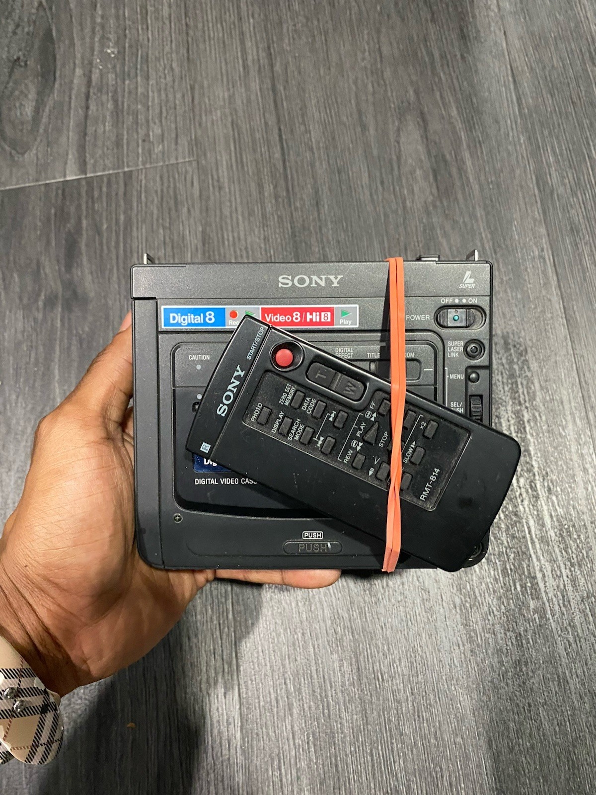 Sony GV-D200 Digital Video Cassette Player Recorder 8mm Hi8 Digital 8 GVD200