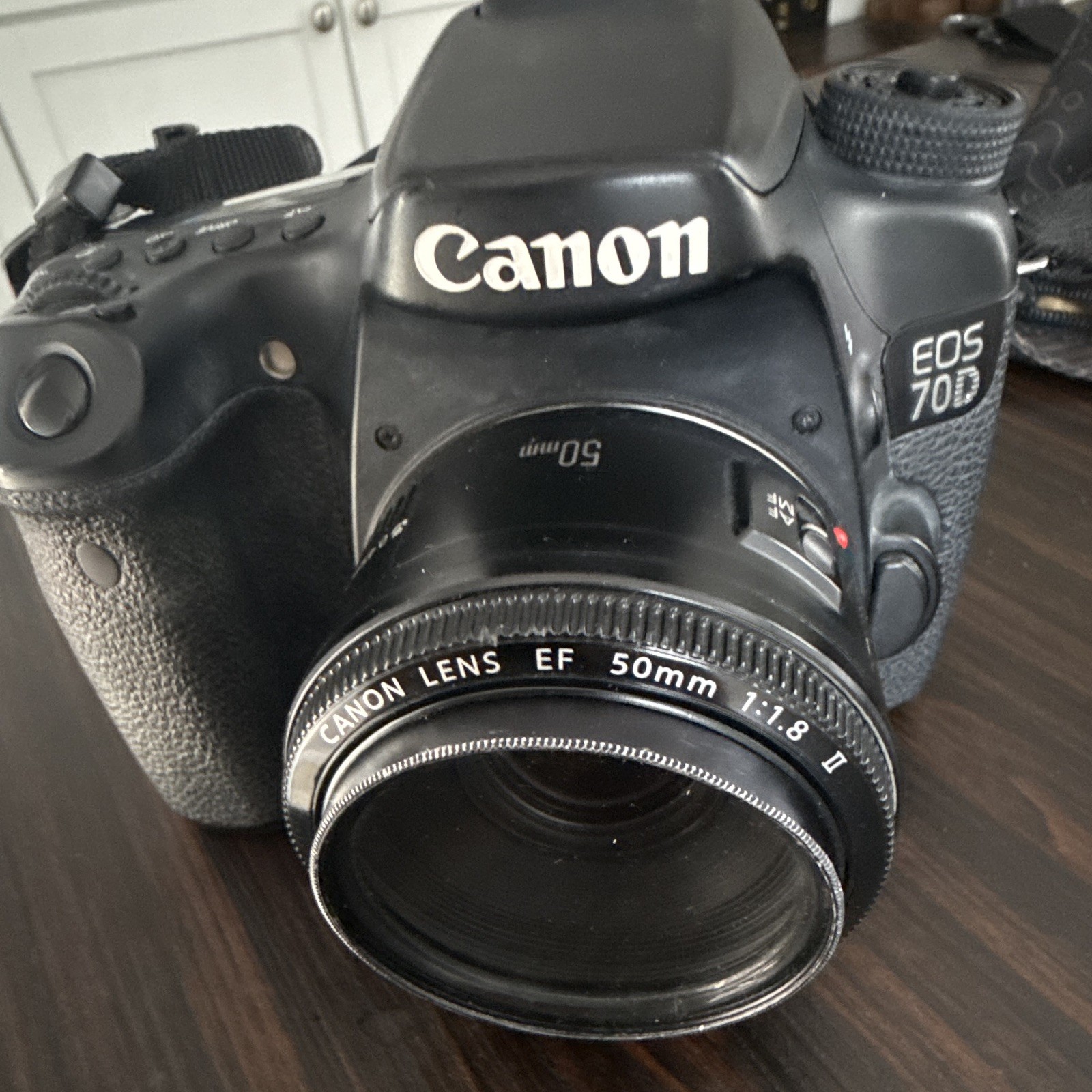 Canon EOS 70D 20.2MP Digital SLR Black 3in LCD USB w/ EF 50mm f/1.8