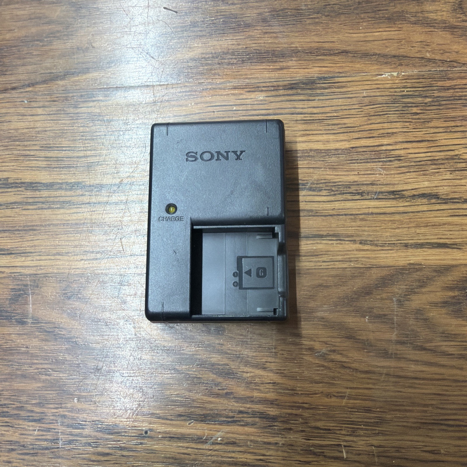 OEM Sony BC-CSG Battery Charger for NP-BG1, NP-FG1 G Type Battery