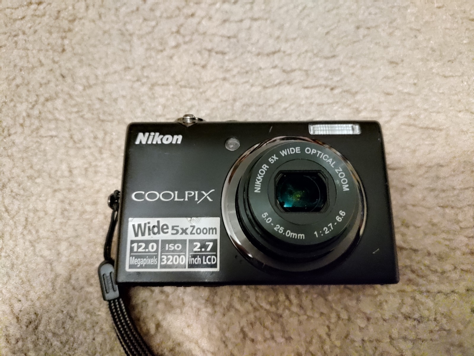 Nikon COOLPIX S570 Compact Digital Camera Black 12MP TESTED WORKING w/ battery