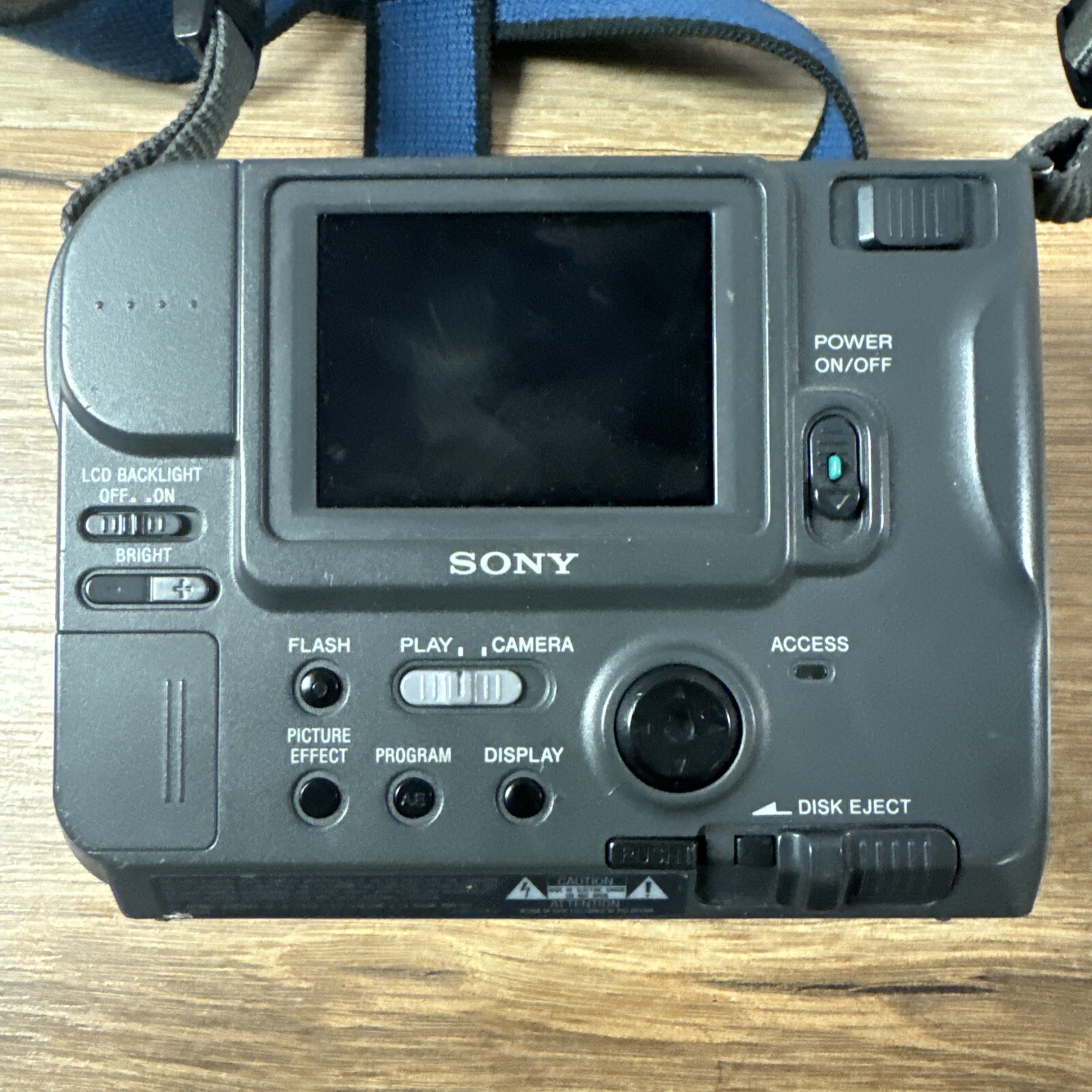 Sony Digital Camera Mavica MVC-FD71 0.4MP 10X Optical Zoom Floppy Disk untested