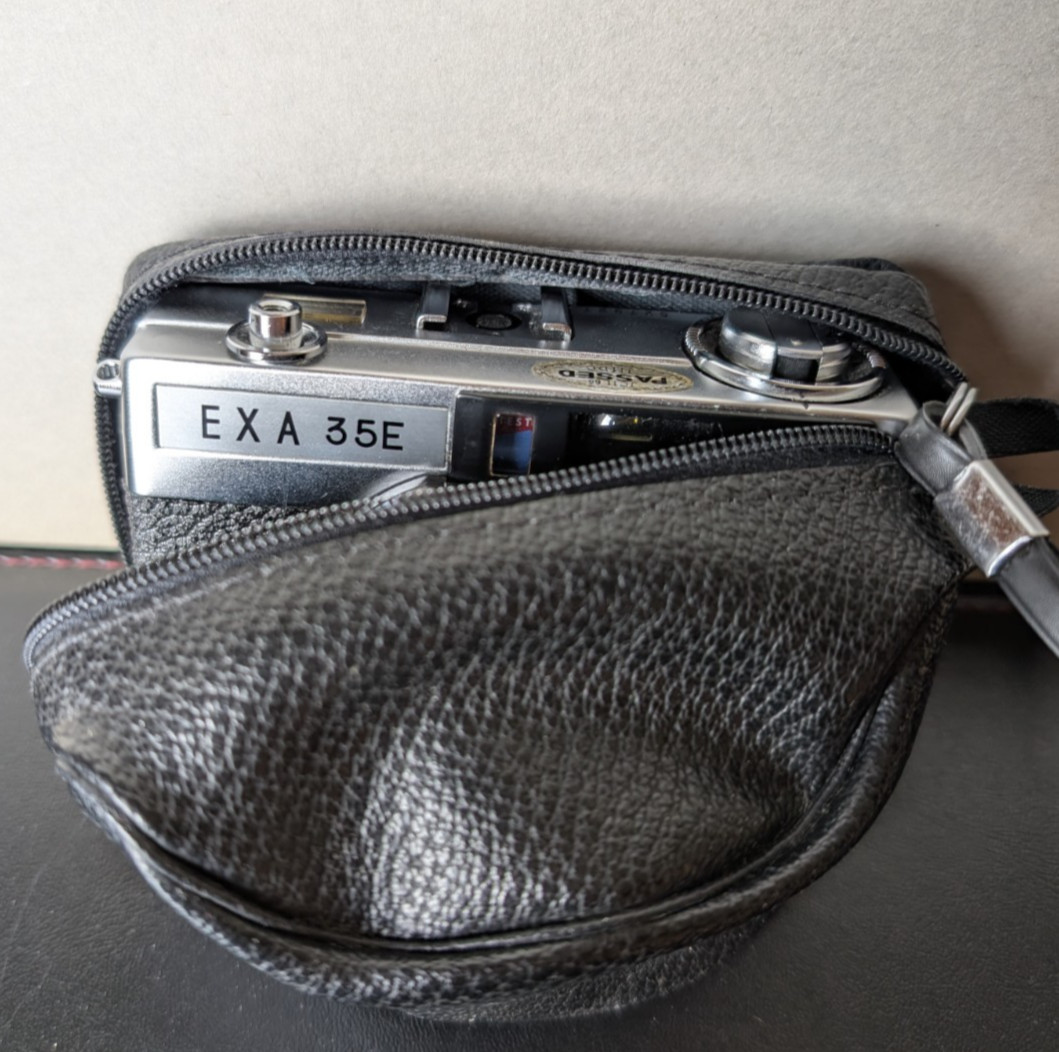 35mm Compact Camera – EXA 35 E – Vintage Camera – Excellent Condition.
