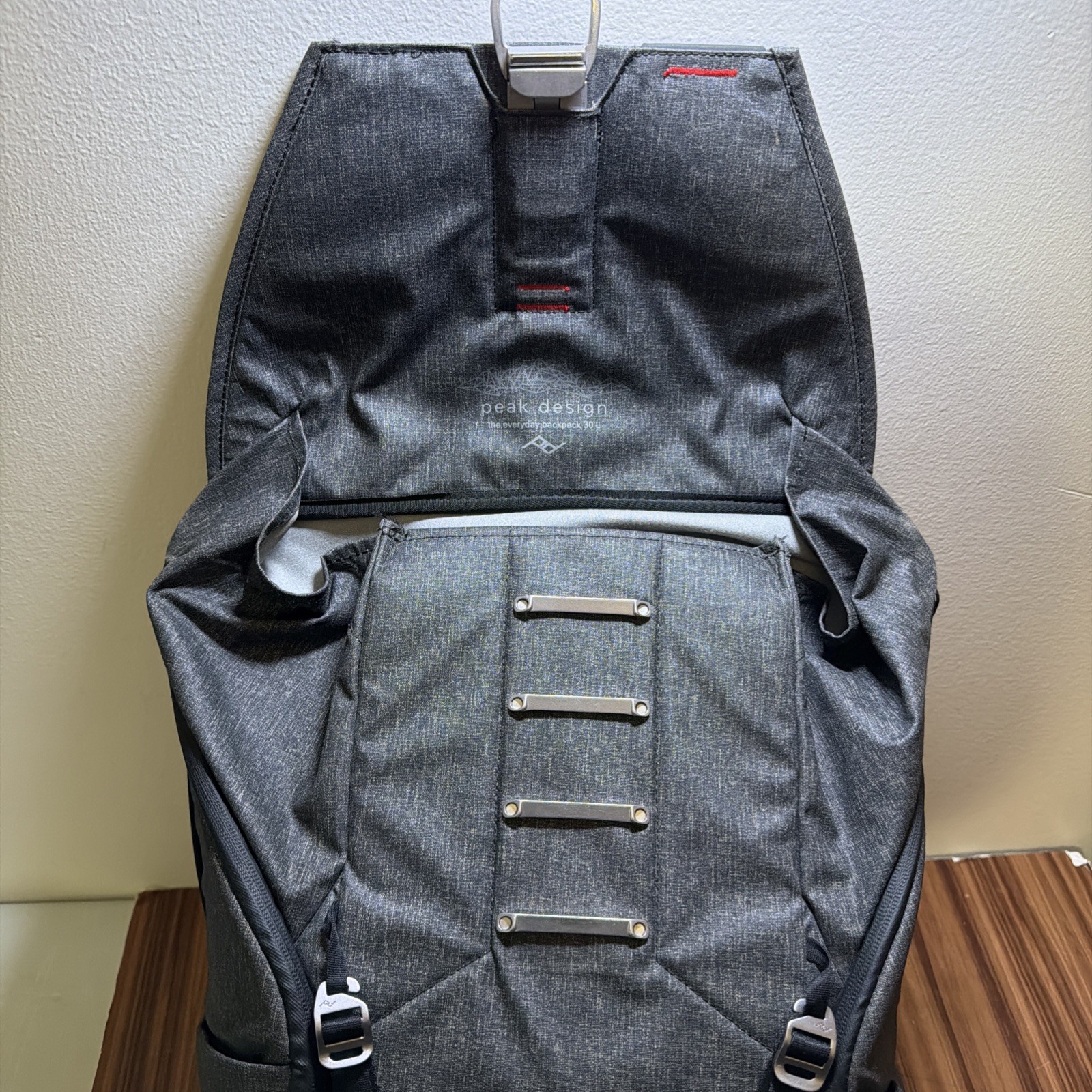 Peak Design Everyday Backpack 30L Charcoal Grey V1 Camera Pods