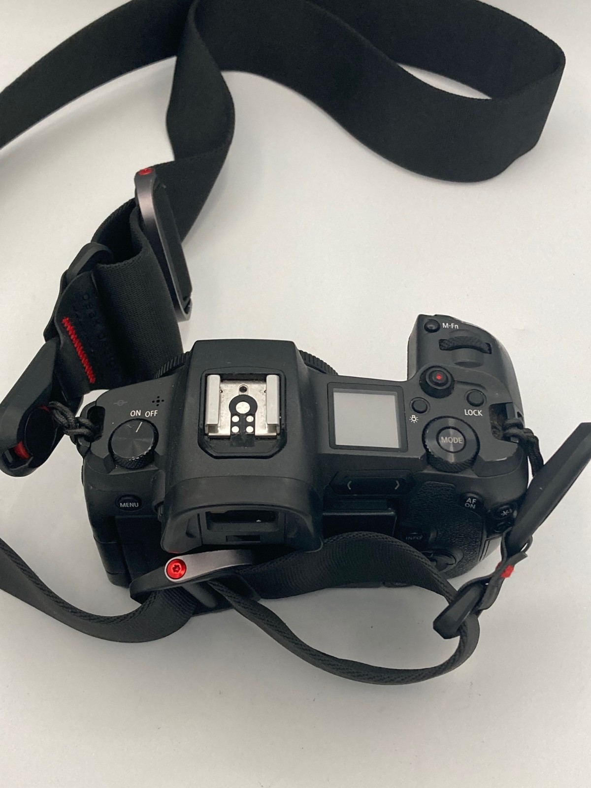Canon EOS R Mirrorless Digital Camera Body 512GB SD Card Battery Charger Strap